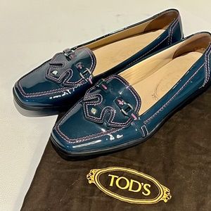 TOD’S 1990’s Vintage Patent Leather Slip-On Driving Loafers